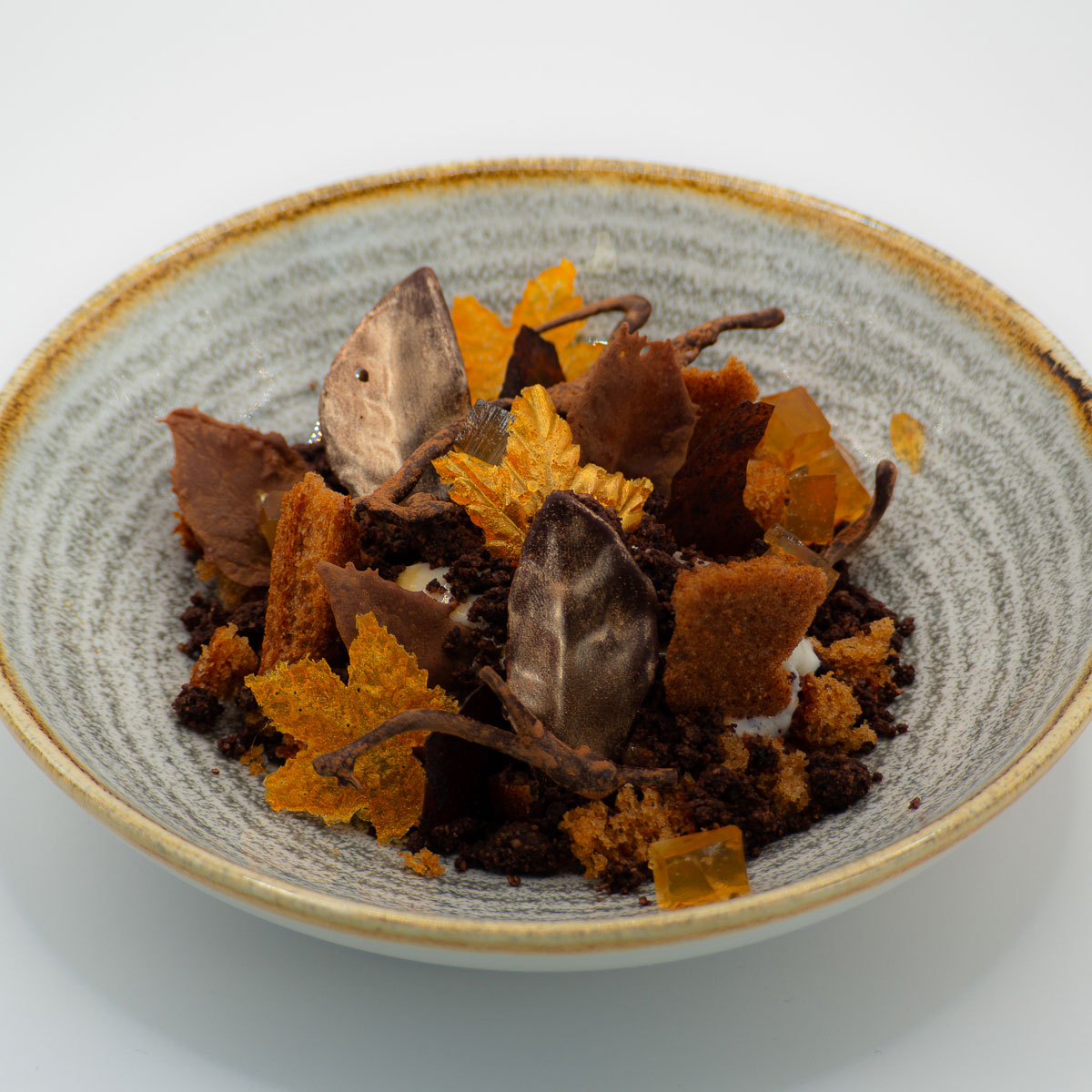 El Concurso de Tapas y Cazoletas de la Jacetania se ha convertido en un evento imprescindible en el calendario gastronómico de Aragón. Además de dinamizar la hostelería local, es un motor turístico que contribuye a desestacionalizar las visitas en otoño, posicionando a la comarca como un destino donde tradición y creatividad se dan la mano.