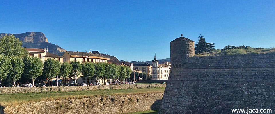 Jaca, ciudadela y Oroel